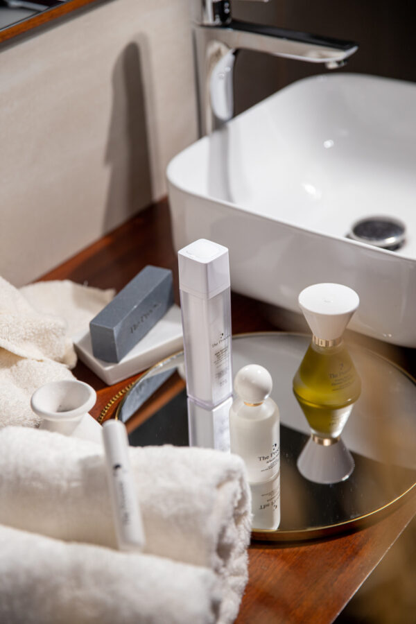 Bright, Even & Plump: The Minim’holistic Set